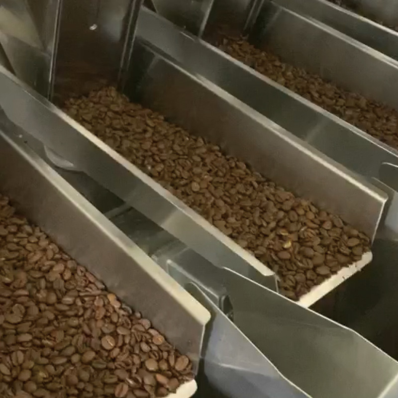 240g 480g 1kg Beschichtete Erdnusshalter Reißverschluss Tasche Doypack Verpackung Getrocknete Früchte Snack Mehrköpfiger Wieger Vorgefertigte Taschenverpackungsmaschine