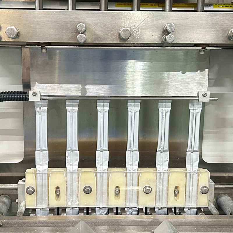 Hochgeschwindigkeits-Multi-Lane-Eis-Pop-Candy-Verpackung Füllung Versiegelung Automatische Popsicle-Saft-Multi-Lane-Flüssigkeitsbeutel-Verpackungsmaschine