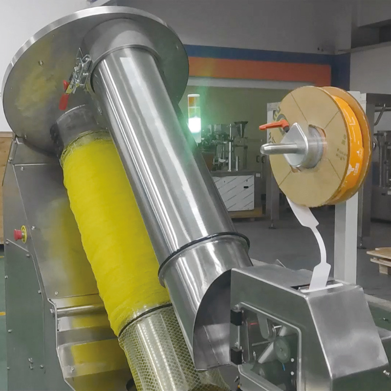 Hochgeschwindigkeits-Vertikal-Automatisches Netz Taschenmaschine Karotte Gemüse-Gitterbeutel Baler Birne Automatische Netze Verpackungsmaschine